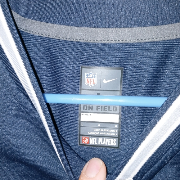 Nike - Picture 3 of 4